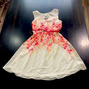 Size small flower pattern dress